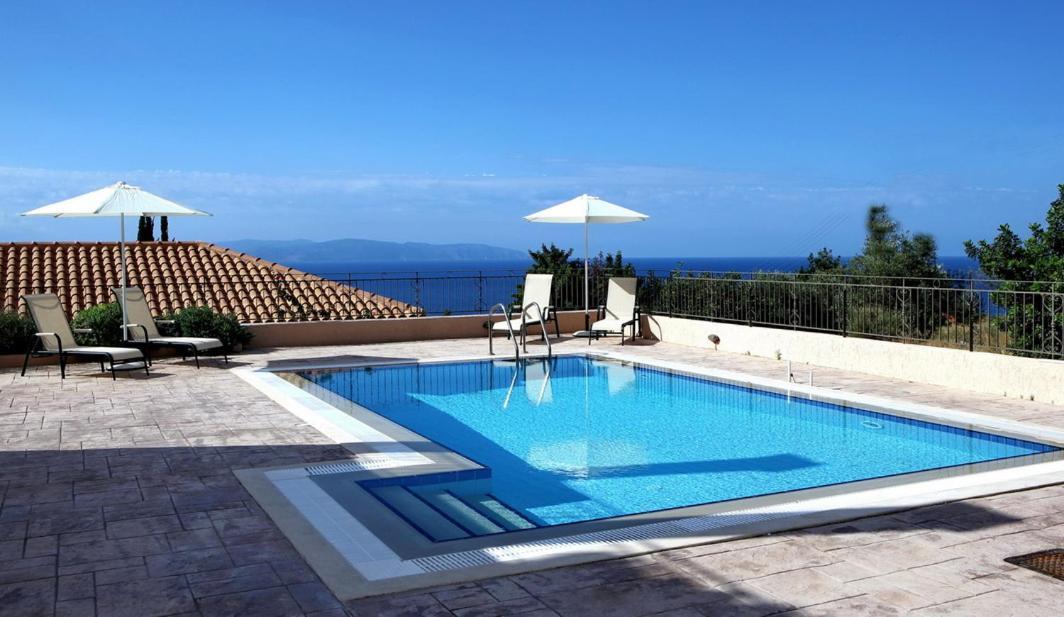 Provenzo And Meliti Villas Lourdata  Bagian luar foto
