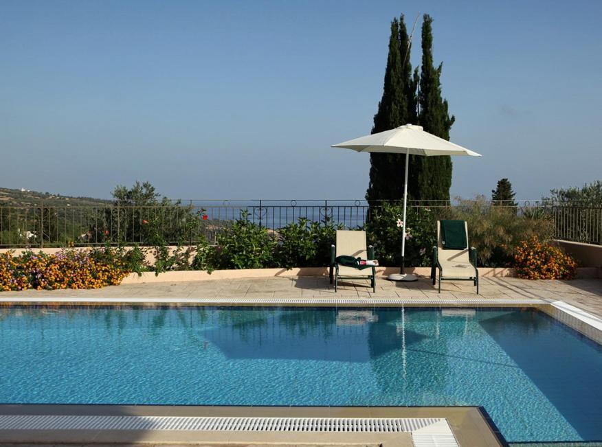 Provenzo And Meliti Villas Lourdata  Bagian luar foto